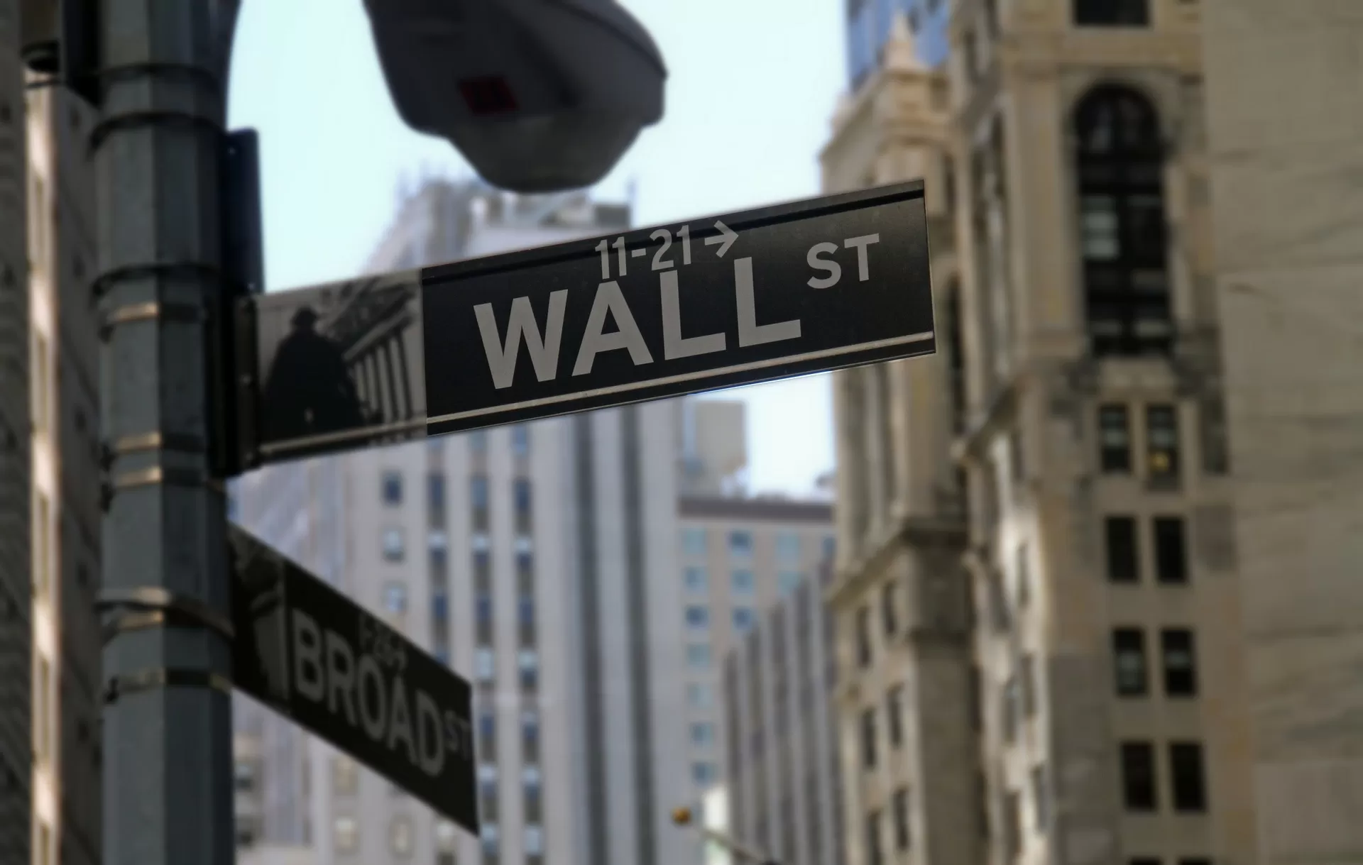 Bitcoin cai para US$ 86 mil pressionado por rotação no mercado de ações