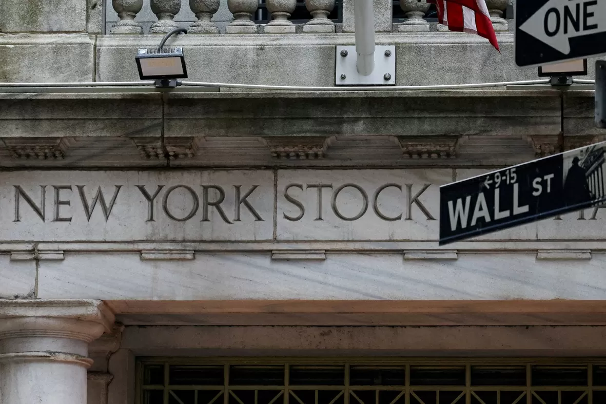 Bolsas de NY fecham em baixa, com indicação de Warsh ao Fed, PPI e balanços