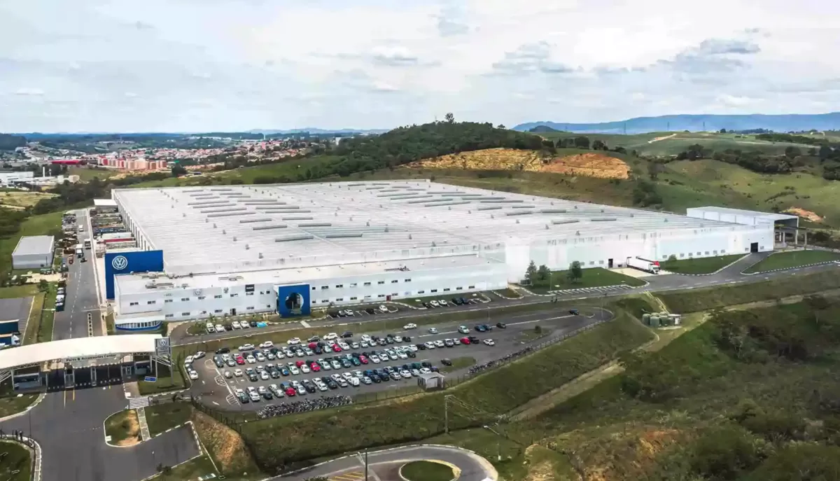 FII HGLG11 acelera expansão; entenda os efeitos para cotistas de fundos incorporados