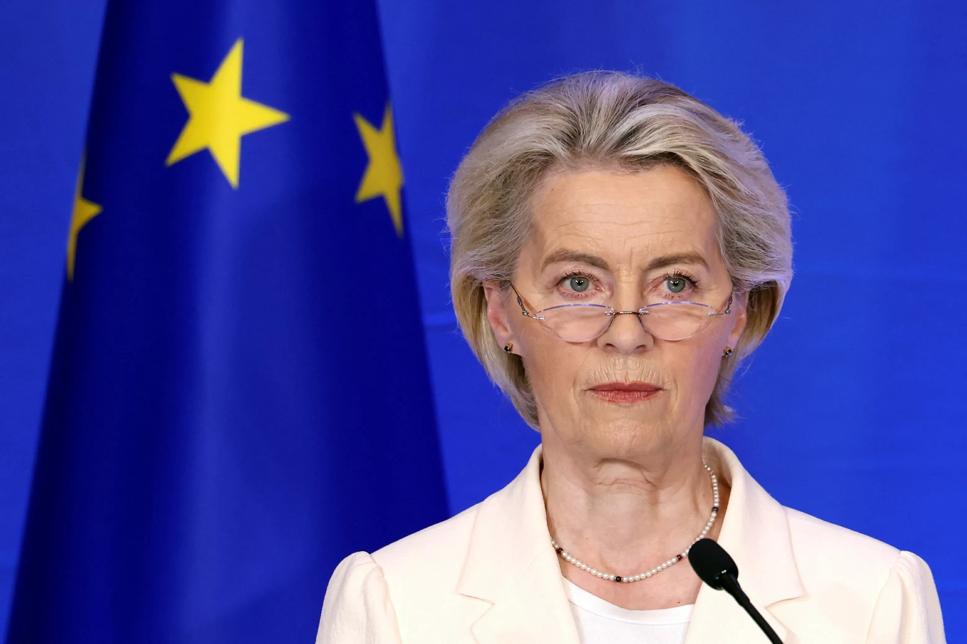 Von der Leyen: Seguimos firmes em compromisso de garantir soberania da Groenlândia