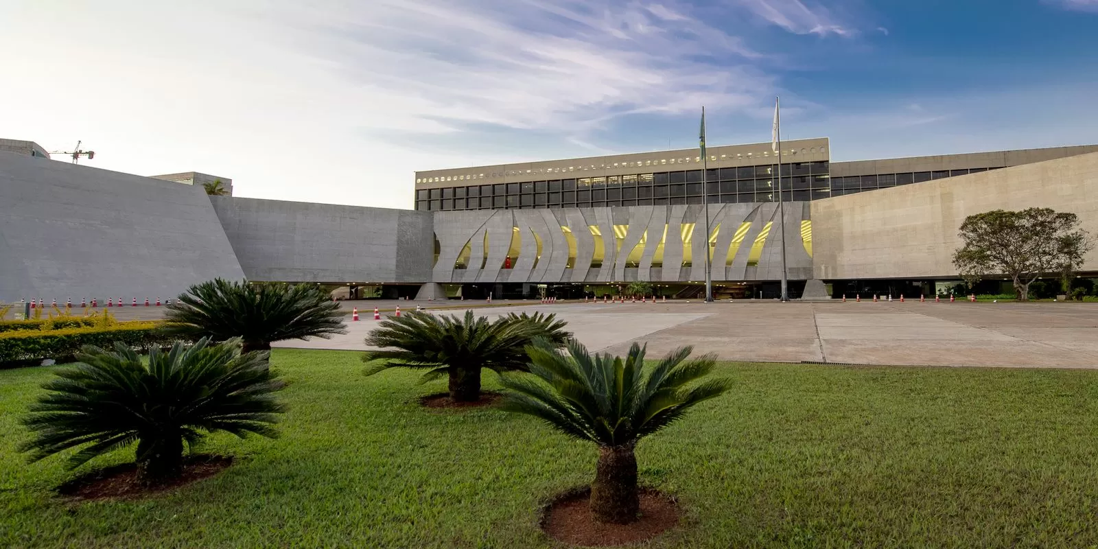 STJ condena conselheiro do TCE-RJ a 13 anos de prisão