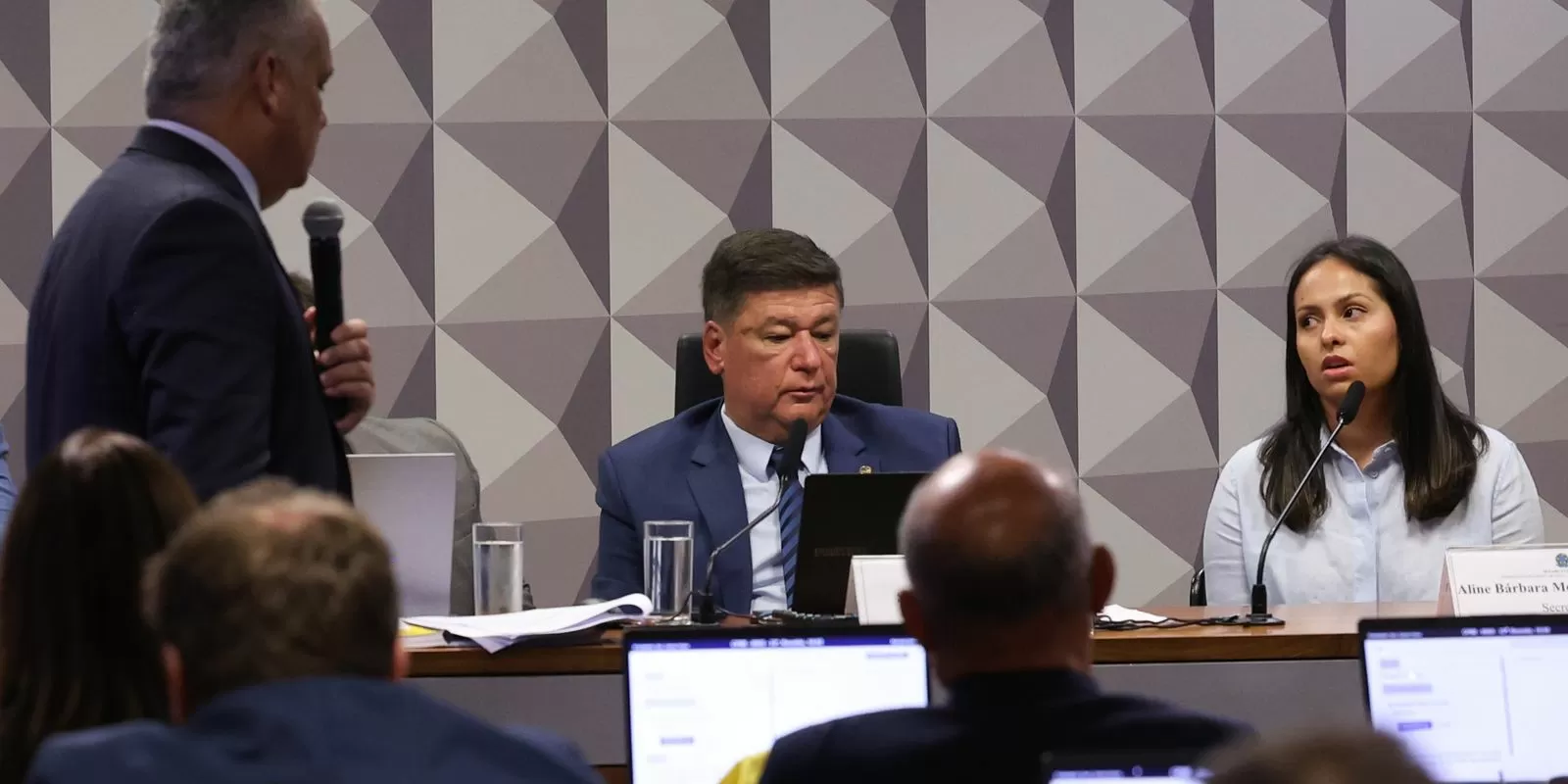 Ex-secretária do Careca do INSS diz que tinha acesso a cofre