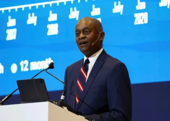 Diretor do Fed prevê primeiro corte na taxa de juros apenas no 4º trimestre