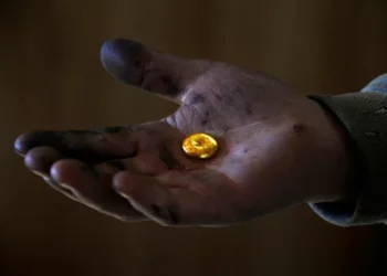 Mineradores de Bitcoin ficam com “prejuízo” de US$ 10 bi após halving; entenda