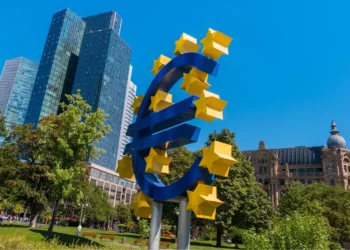 Investimento em moradia na zona do euro deve cair mais no curto prazo, diz BCE