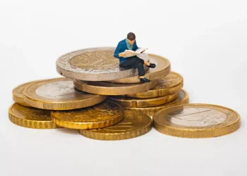 “TEODORO BASTOS DE ALMEIDA e as Finanças Transformadoras”