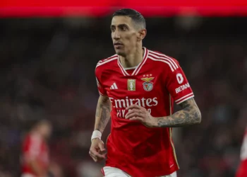 EM DIRETO: Siga os rumores e os negócios do mercado de transferências