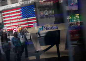 Ajuste de carteira faz Nasdaq fechar em queda de mais de 1%