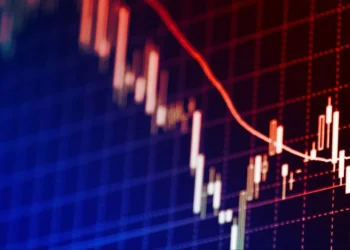 Ibovespa Ao Vivo: Bolsa cai com exterior e IPCA-15; PETR4 e VALE3 recuam