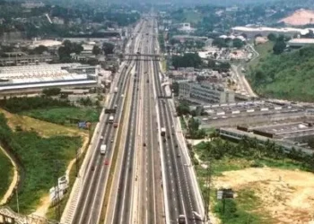 CCR capta R$ 10 bi com BNDES para obras na Dutra e Rio-Santos