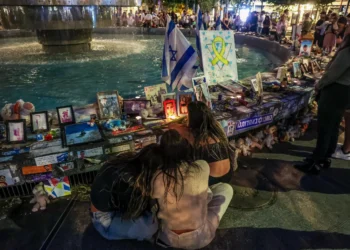 Vítimas do ataque de 7 de outubro processam 3 países por ajudarem Hamas