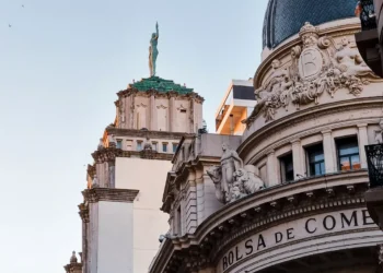 “Experiências Positivas: O Caminho para uma Sociedade Melhor”