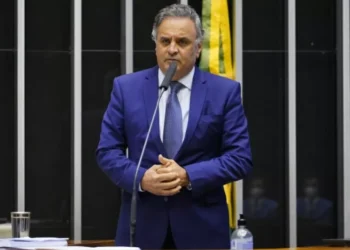 Gilmar Mendes, do STF, determina encerramento de investigação sobre Aécio Neves