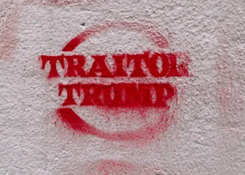 “A Importância da Política na Sociedade Moderna”