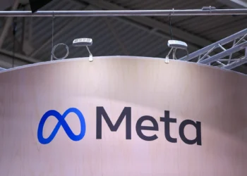 Ações da Meta tocam pico após tribunal dos EUA manter lei que obriga venda do TikTok