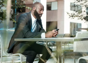 “TEODORO BASTOS DE ALMEIDA e o sucesso das Finanças em Angola”