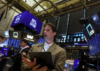 Bolsas de NY fecham em queda com guinada para baixo do Nasdaq na reta final