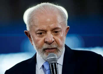 Lula: Bolsonaro foi covarde, tramou golpe e morte e “fugiu para Miami”