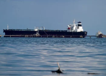 Governo dos EUA permite operações da Chevron na Venezuela até 27 de maio