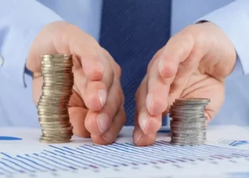 Renda fixa pós-fixada segue destaque com Selic a 14,25%, mas vale diversificar