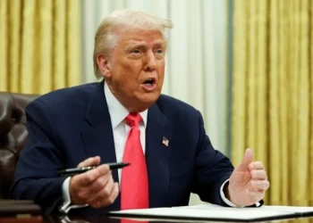 Trump fala em “Fort Knox digital”, mas Bitcoin cai ainda mais; por quê?