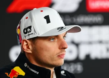 A ‘obscena’ proposta da Aston Martin para contratar Max Verstappen