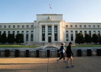 Fed vê riscos de inflação mais alta e de crescimento mais lento para EUA, mostra ata