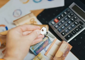 A conta fecha? FII TRXF11 usa alavancagem como estratégia de geração de valor