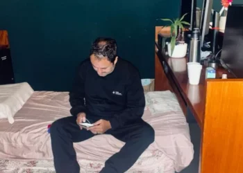 Motta negocia fim da greve de fome de Glauber e assegura prazo para defesa