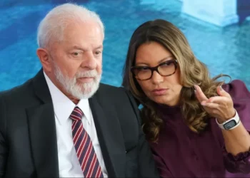 Lula e Janja vão a Roma para velório do papa Francisco