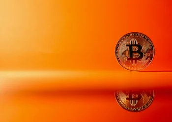 Bitcoin cai 10% e criptomoedas apagam ganhos pós-Trump com guerra comercial