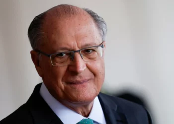 Alckmin é internado no DF após quadro de enjoo e dores abdominais