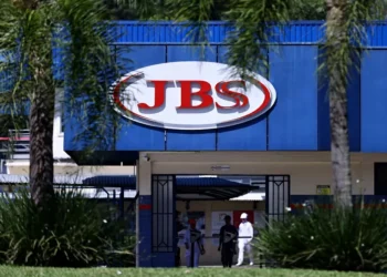 CVM aprova dupla listagem da JBS no Brasil e nos EUA