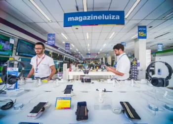 Jefferies inicia cobertura de Magalu com recomendação de compra; MGLU3 sobe 2,8%