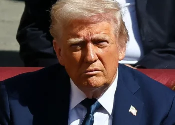 Governo Trump eleva a 2,4 mil milhões de euros cortes de fundos a Harvard