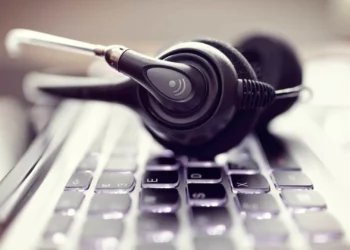 Remuneração média mensal de operadores de ‘contact centres’ sobe 4,4%