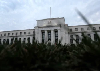 Autoridades do Fed preveem dois cortes na taxa de juros em 2025