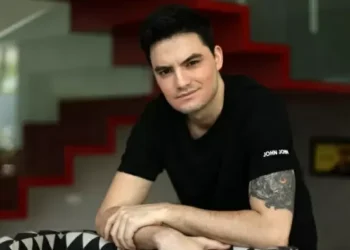 Justiça nega recurso de Felipe Neto e confirma indenização de R$ 20 mil a Arthur Lira