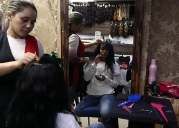 Volume de serviços prestados sobe 0,2% em abril ante março, em linha com o esperado