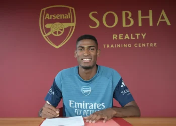 EM DIRETO: Siga os rumores e os negócios do mercado de transferências