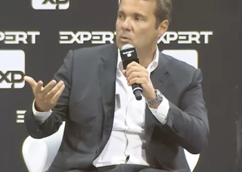 Guerra, da Legacy: Tarifaço prejudica um pouco o PIB, mas ajuda na inflação