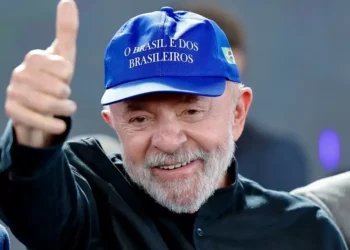 Lula prepara virada na comunicação e vai adotar discurso nacionalista, diz Estadão