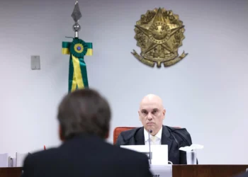Termina nesta terça o prazo para Bolsonaro responder a Moraes sobre as cautelares