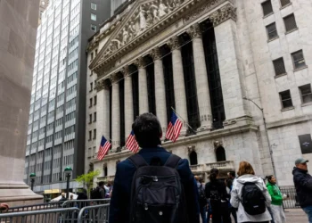 S&P 500 e Nasdaq registram recordes de fechamento, com impulso da Alphabet