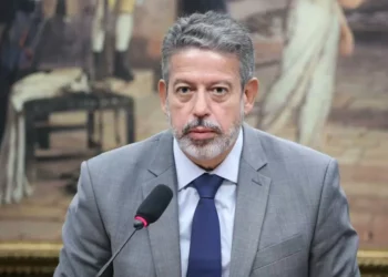 Reforma do IR: esquenta o debate sobre tributar remessas de empresas ao exterior