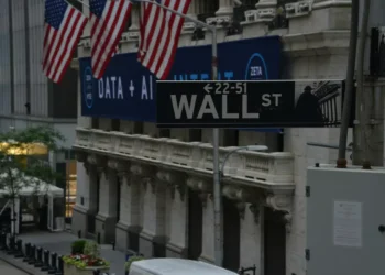 Quer investir no exterior? XP oferece R$ 100 de cashback na 1ª remessa