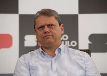 Tarcísio: País pode entregar e colher vitórias, reduzindo tarifas