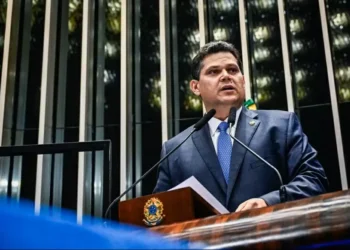 Davi Alcolumbre: não há prazo para deliberarmos pedido de impeachment de Moraes