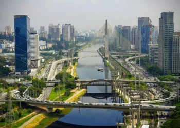 Faria Lima saturada? Alto custo leva empresas a explorar novos territórios em SP