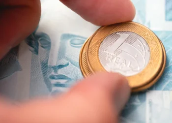 Governo Central tem déficit de R$ 15,564 bilhões em agosto, mostra Tesouro